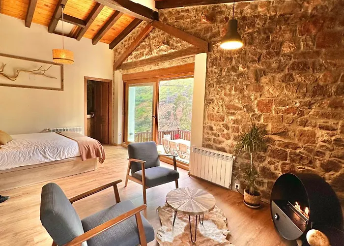 Del Valle, Valles Chalet Liérganes